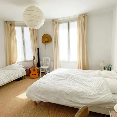 Holiday home Charmante Maison De Pecheur A Sur *